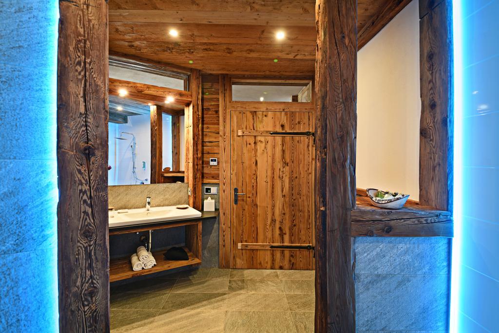 Aurina Lodges Lutago Exterior foto