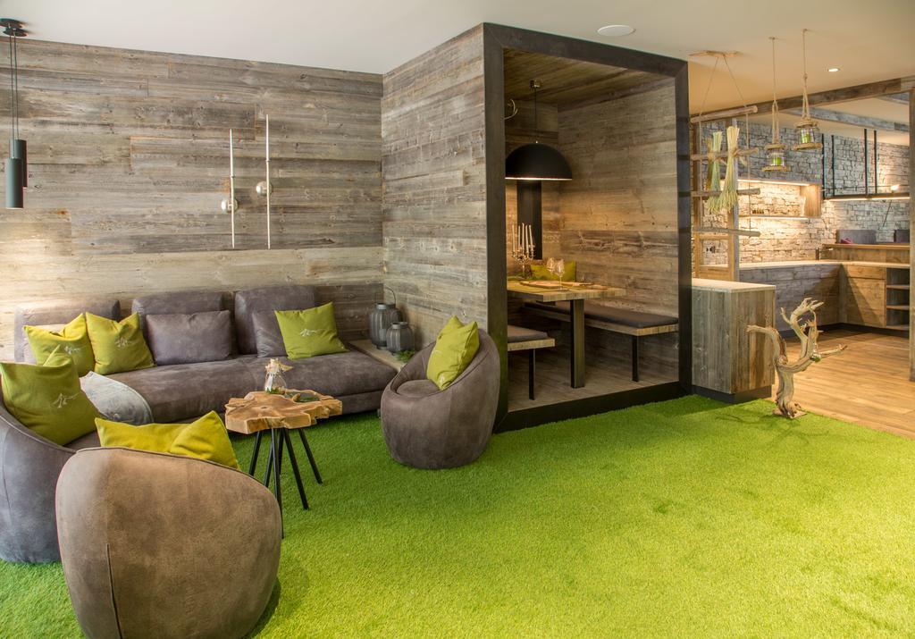 Aurina Lodges Lutago Exterior foto